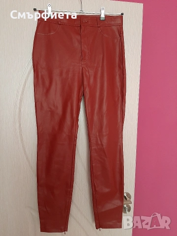 кожен панталон на Zara 