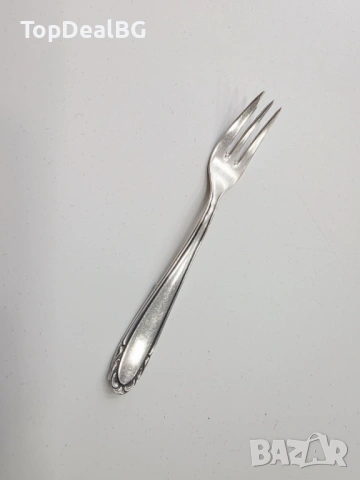Сребърна виличка, снимка 2 - Прибори за хранене, готвене и сервиране - 54218585
