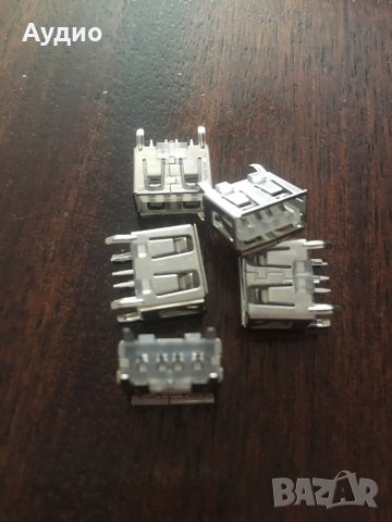 ОРИГИНАЛНИ USB букси за панели на CD-та PIONEER също така и в черно, снимка 11 - Аксесоари и консумативи - 27230976