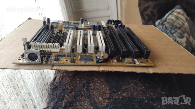 Дънна платка Intel FIC VT-501 VER:1.1 Socket 7