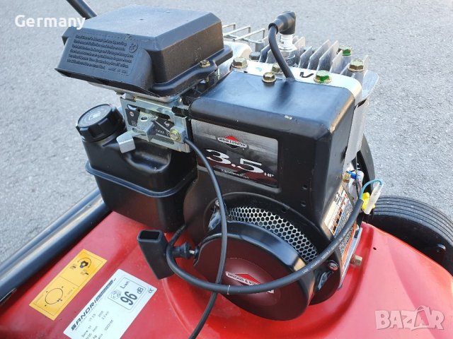 Бензинов аератор за трева, снимка 7 - Селскостопанска техника - 37359791