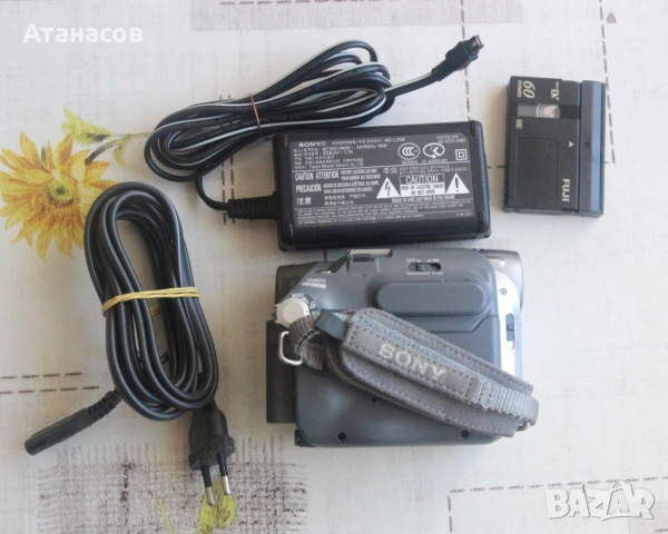 SonyDCR-HC17E мини DV камера, снимка 4 - Камери - 54325995