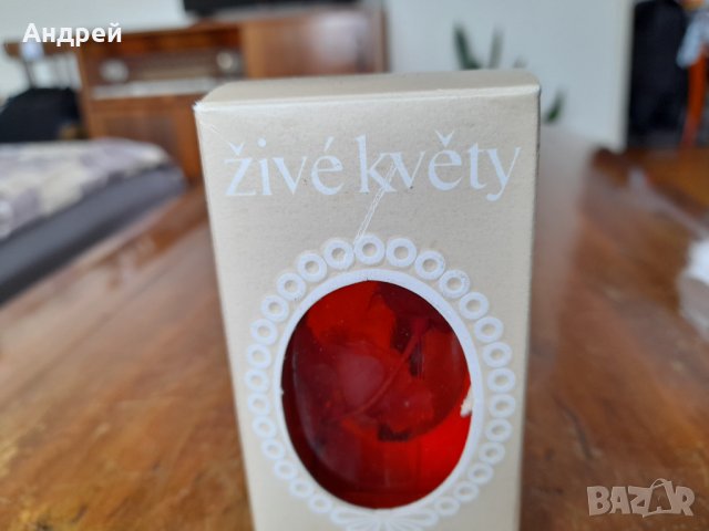Стар одеколон Живи цветя,Zive Kvety, снимка 2 - Други ценни предмети - 35019017