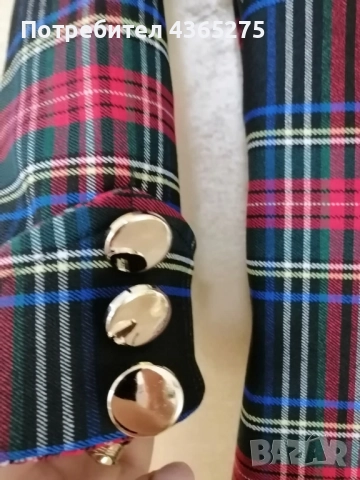 Уникална рокля в черно-Каре и в червено-Каре, втален модел,закопчаване със скрит цип на гърба , снимка 5 - Рокли - 52461767