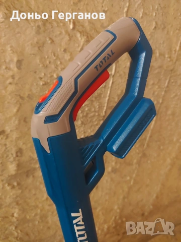 продавам акумулаторен тример TOTAL, снимка 3 - Градинска техника - 54221869