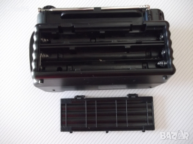 Телевизор "CASIO-AV-100-FM/AM 2 Band Radio Clock Television", снимка 7 - Телевизори - 44925956