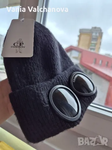 Черна шапка C.P.COMPANY, снимка 2 - Шапки - 49695321