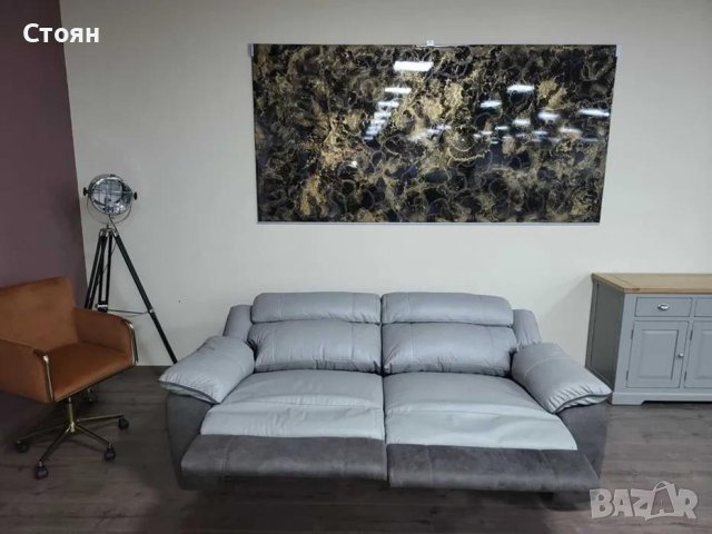 Сив диван тройка от кожа и плат с ръчен релаксиращ механизъм, снимка 4 - Дивани и мека мебел - 44438426