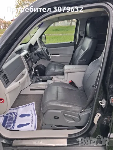 Продава се Jeep Cherokee 2.8 CRD 4x4 , снимка 6 - Автомобили и джипове - 56341029