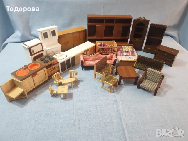 Колекционерски дървени ръчноизработени мебели за кукли - 25 броя