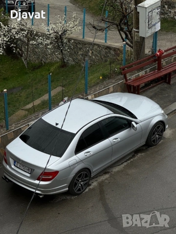 Mercedes-Benz C 220, снимка 2 - Автомобили и джипове - 54130475