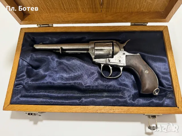 Стар револвер Колт, снимка 12 - Антикварни и старинни предмети - 47934665