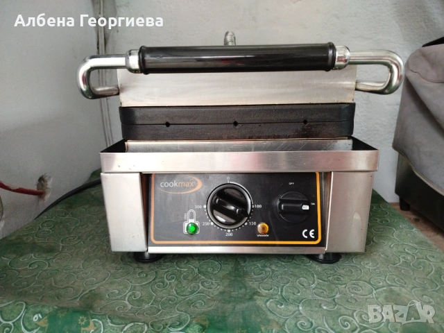 Професионален гофретник WAFFELINO -2200 W 