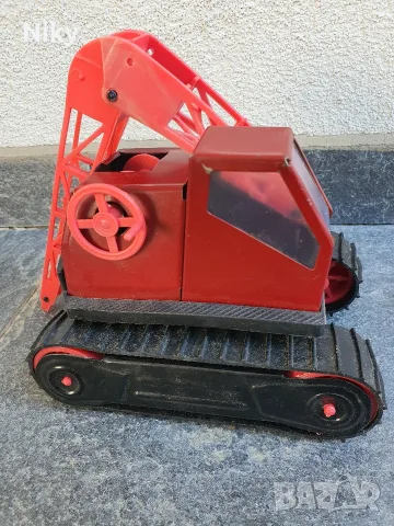 Ретро Колекционерска Соц Играчка Кран (Верижен) – 1980-те г. 