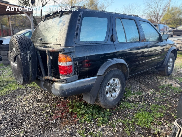 Nissan Pathfinder 3,3i на части, снимка 4 - Автомобили и джипове - 54011284