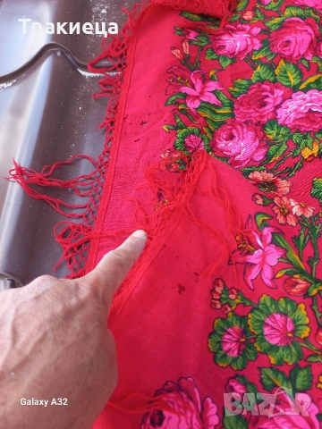 ОГРОМНА ЖЕНСКА КЪРПА ЗАБРАДКА НОСИЯ , снимка 3 - Антикварни и старинни предмети - 54098151