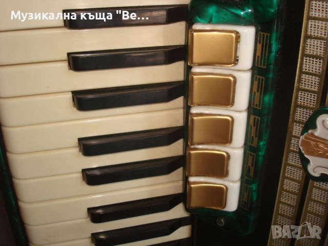 Акордеон Велтмайстер 48 баса, снимка 4 - Акордеони - 51508486