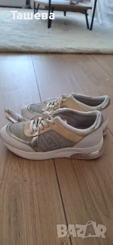 Обувки Liu Jo , снимка 2 - Дамски ежедневни обувки - 50053959