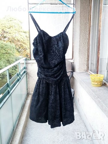 Versace. Уникално красива ластична рокля нова размер 42., снимка 1 - Рокли - 37160280
