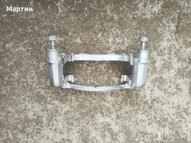 Преден десен спирачен апарат+държач за Киа Соренто -  дизел 2.5 CRDI 16 V - 140 к.с., снимка 4 - Части - 49965324