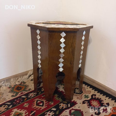 Османска масичка , инкустрация със седеф, снимка 2 - Антикварни и старинни предмети - 39690398