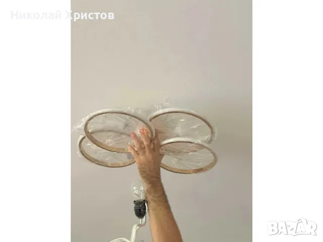 Стилен и луксозен модерен LED полилей с 4 глави, в златен цвят, снимка 3 - Лампи за таван - 47489293