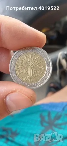Рядка монета 2 euro 2001 франция