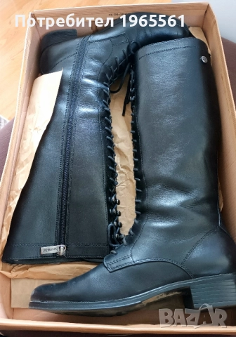 Продавам два чифта ботуши от естествена кожа 