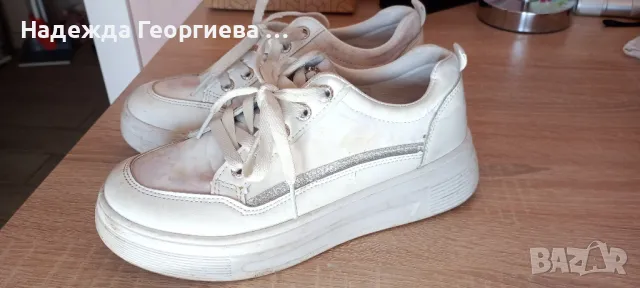 обувки тип кожени кецове с платформа 37 номер