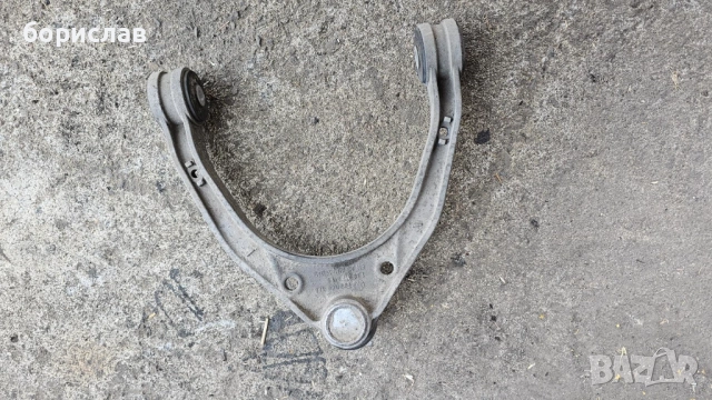 Горен ляв носач за audi Q7 