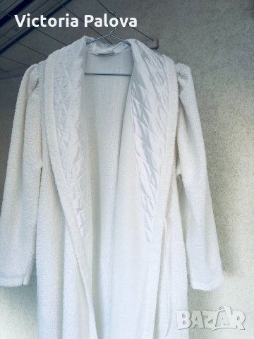 Красив дълъг бял халат BLEYLE Германия, снимка 12 - Пижами - 31958325