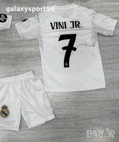 Бял Детски Екип CR7 RONALDO WORD CUP 2025 Ново Цветен шарен екип с всичките му отбори, снимка 6 - Футбол - 49674850