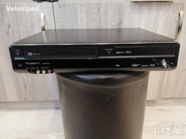 Panasonic Видео и ДВД плейър DMR-EZ49V, снимка 3 - Плейъри, домашно кино, прожектори - 52143715