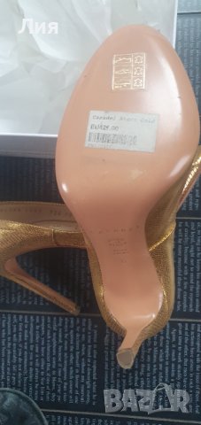 Оригинални дамски обувки Casadei 36 номер, снимка 7 - Дамски обувки на ток - 38578849