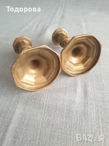 Чифт бронзови свещници, снимка 4 - Антикварни и старинни предмети - 44586735
