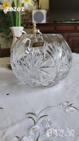 Кристална бомбониера полска, снимка 2 - Вази - 54178220