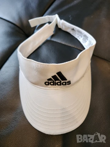 Бяла дамска козирка adidas