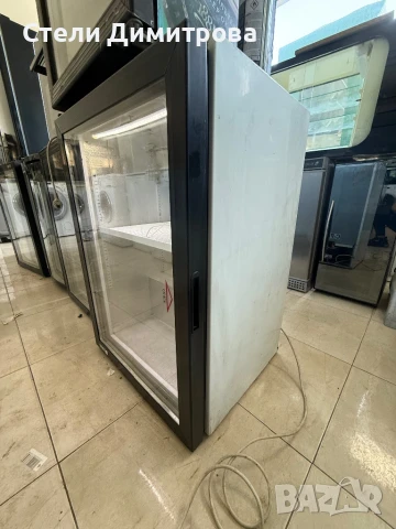 Хладилна витрина UGUR 60/87см, снимка 2 - Витрини - 50971736