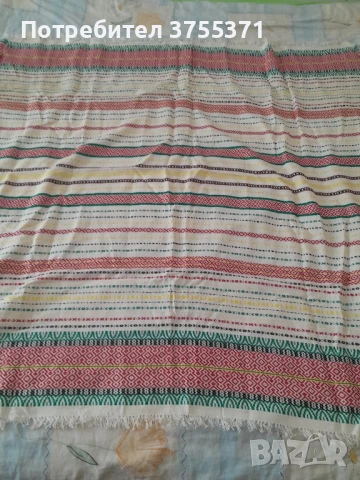 Ръчно бродирани покривки , снимка 4 - Покривки за маси - 50756340