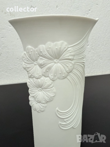 Немска ваза Kaiser от бял порцелан - M. Frey. №7604, снимка 2 - Антикварни и старинни предмети - 52372299