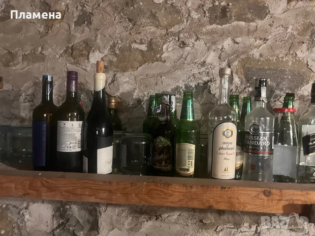 Подарявам стъклените бутилки от снимките 