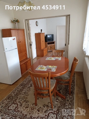 Давам под наем тристаен апартамент-гр.Варна - център