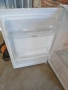 Малък хладилник с горна камера може и за вграждане. , снимка 6