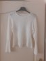 Бял плетен пуловер , снимка 1 - Блузи с дълъг ръкав и пуловери - 32027082