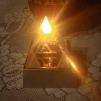 Много ефектна светеща пирамидка, снимка 3 - Антикварни и старинни предмети - 44183273