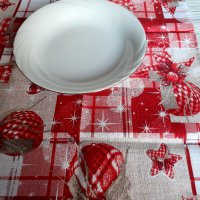 Покривка за маса -тишлайфер -Коледа и калъфки за декоративни възглавнички, снимка 3 - Покривки за маси - 38567945
