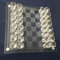 Стъклен шах-Игра за пиене.Фигурите на шаха са чашки., снимка 4 - Антикварни и старинни предмети - 29160978