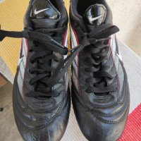 футболни обувки NIKE, снимка 2 - Спортни обувки - 44488438