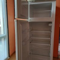Хладилник с фризер Снайг 190 литра, снимка 2 - Хладилници - 37821416