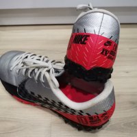 Футболни обувки NIKE-оригинални, снимка 2 - Детски маратонки - 31909829